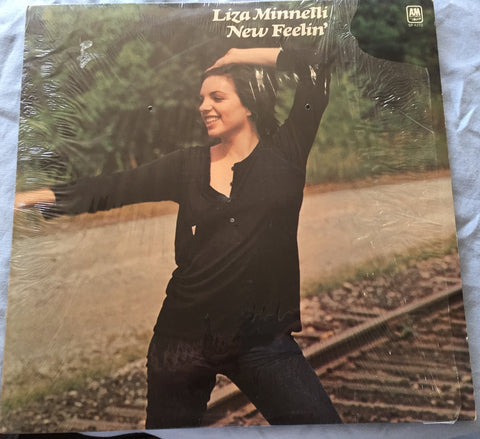 Liza Minnelli - New Feelin' LP Vinyl (Used)
