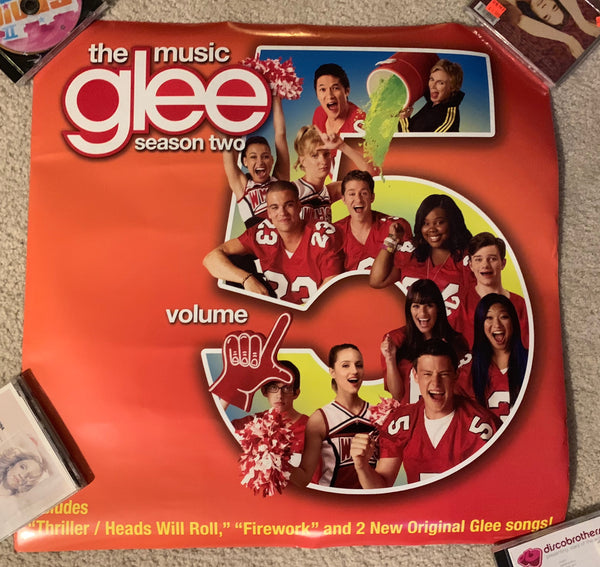 Glee -- official promotional glossy poster 24x24